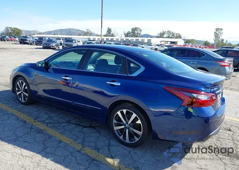 2017 Nissan Altima 2.5 Sr z USA, uszkodzony, nr VIN 1N4AL3AP4HN319222